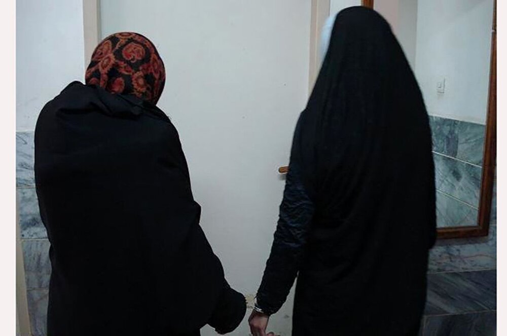 دستگیری دو زن سارق در شیروان 